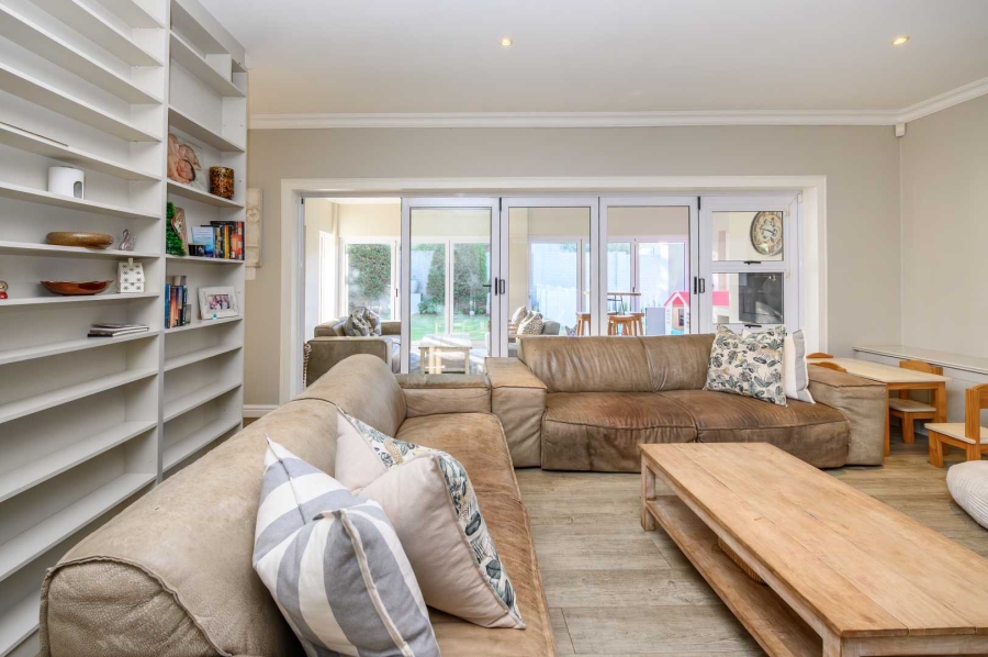 4 Bedroom Property for Sale in Walmer Eastern Cape
